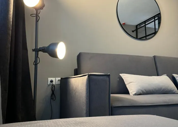 Vartan Lux Apt 4